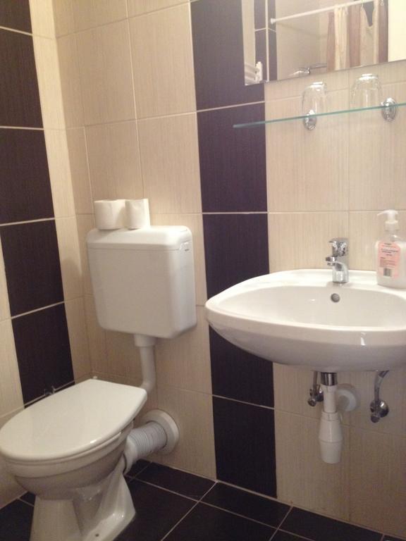 Hotel Family Balatonföldvár Quarto foto