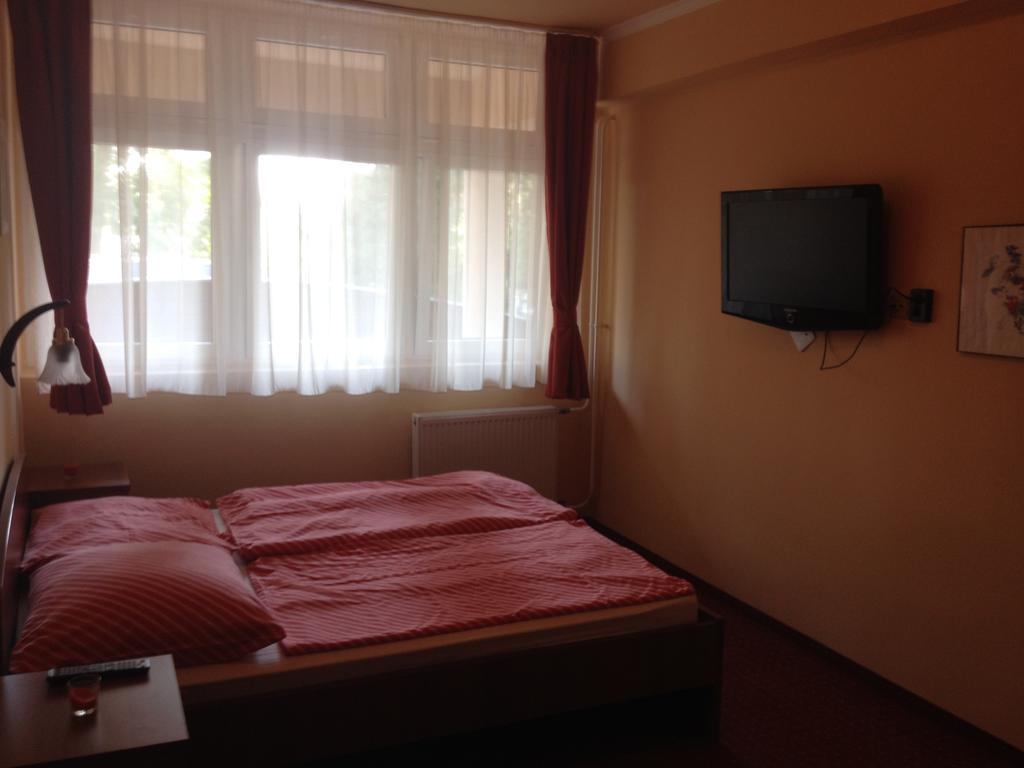 Hotel Family Balatonföldvár Quarto foto